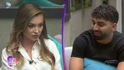 Apropieri tandre între Veronica și Ahmed! Concurentul i-a făcut o surpriză romantică: „Vreau să-ți pun un zâmbet pe față” Apropieri tandre între Veronica și Ahmed! Concurentul i-a făcut o surpriză romantică: „Vreau să-ți pun un zâmbet pe față”